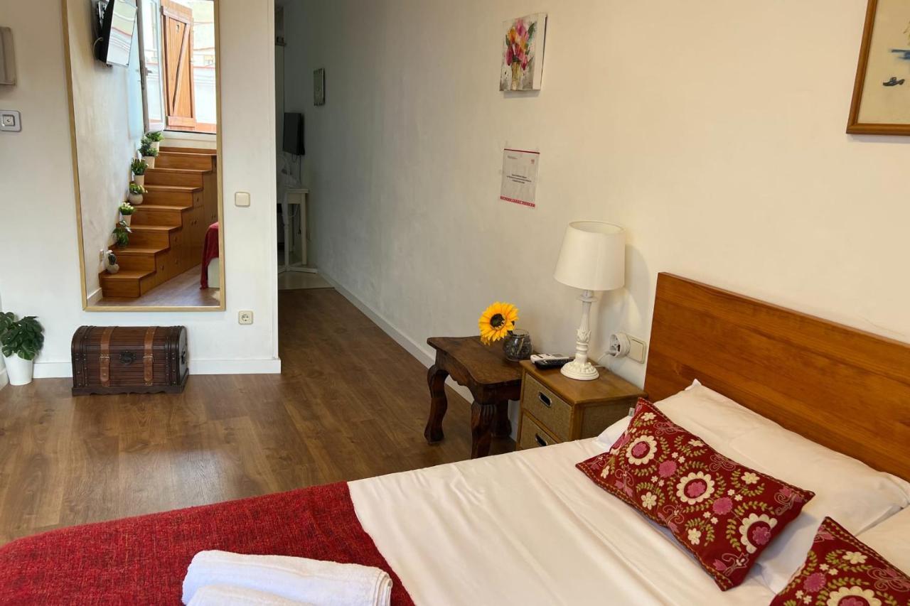 Cozy Studio with Amazing Terrace near plaza España Barcelona Zewnętrze zdjęcie